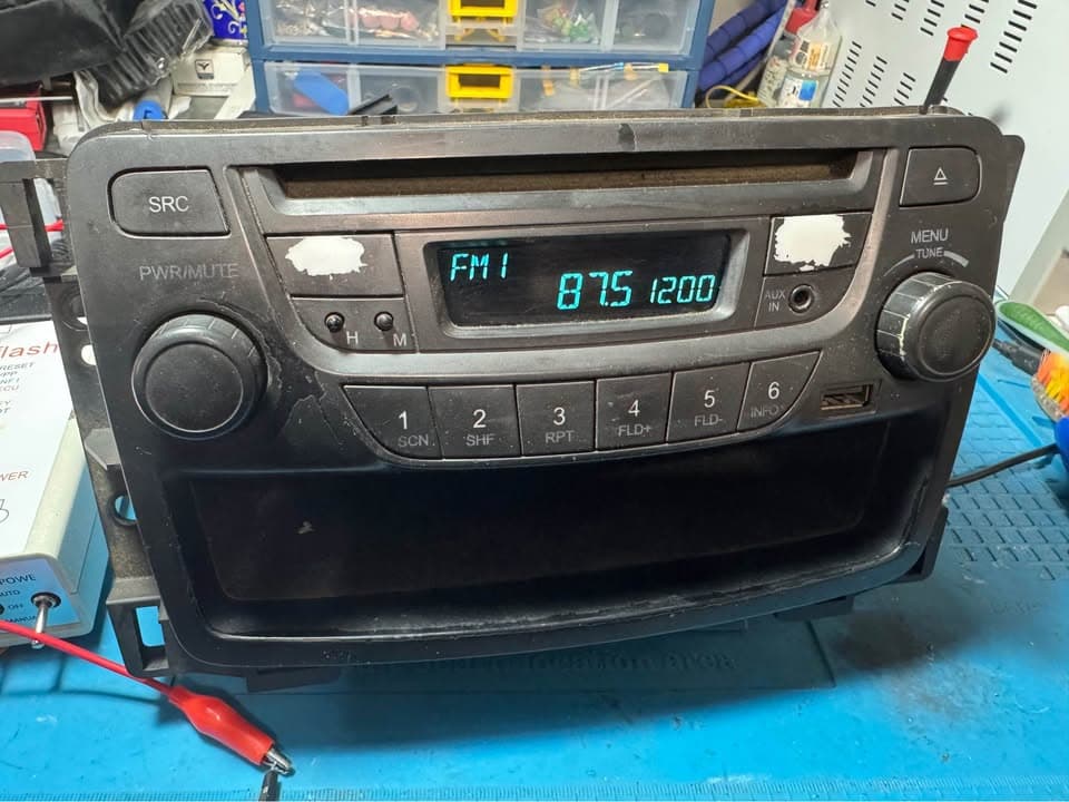 Reparación de Radio Original - Chevrolet Sail 2014